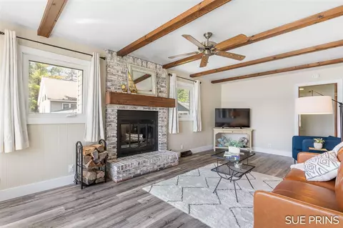 Living - 978 E 88th, Newaygo, MI 49337 photo 1 of 3