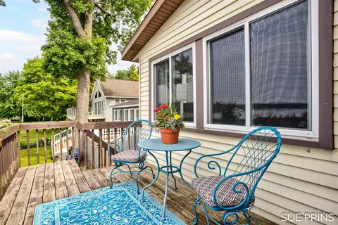 Exterior - 978 E 88th, Newaygo, MI 49337 photo 8 of 11