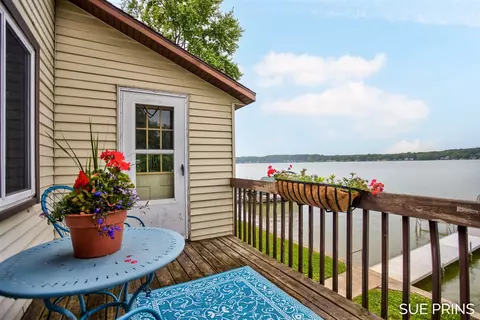 Exterior - 978 E 88th, Newaygo, MI 49337 photo 9 of 11