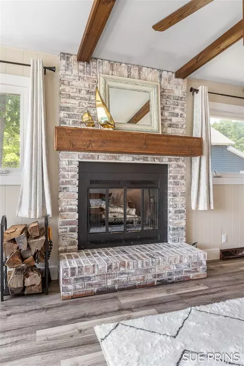 Living - 978 E 88th, Newaygo, MI 49337 photo 2 of 3