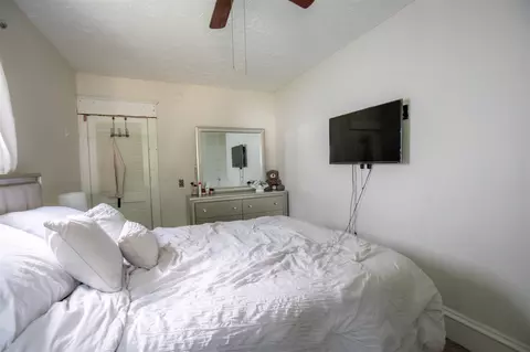 Bedroom - 109 S Hooker, Three Rivers, MI 49093 photo 4 of 11