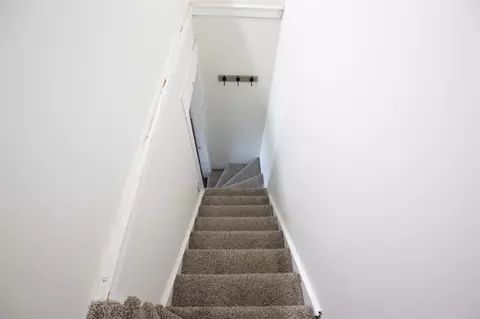 Entry Way - 109 S Hooker, Three Rivers, MI 49093 photo 4 of 7