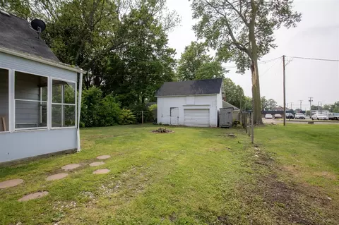 Exterior - 109 S Hooker, Three Rivers, MI 49093 photo 5 of 7
