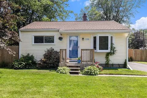 1198 Hawthorne, Ypsilanti, MI 48198