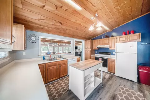 Kitchen - 2759 Hemlock, Quincy, MI 49082 photo 1 of 1