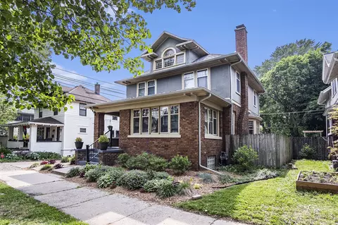643 Giddings, Grand Rapids, MI 49506
