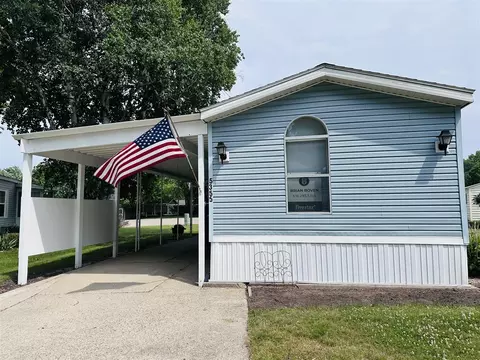 5355 Meadowmoor, Belmont, MI 49306