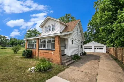 195 56th, Grand Rapids, MI 49548