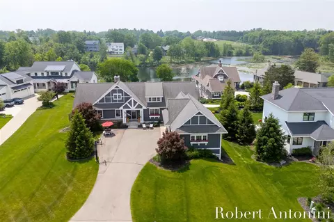 3794 Lake Birch, Grand Rapids, MI 49525
