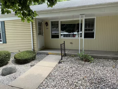 1018 Village #183, Jenison, MI 49428