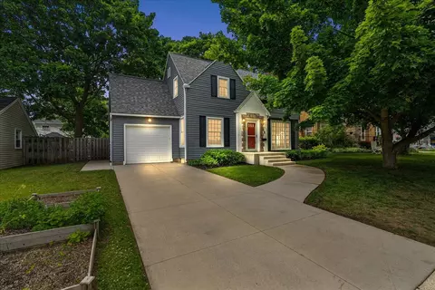 1115 Keneberry, Grand Rapids, MI 49506