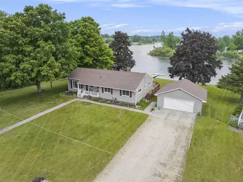 13278 W Stanton, Trufant, MI 49347