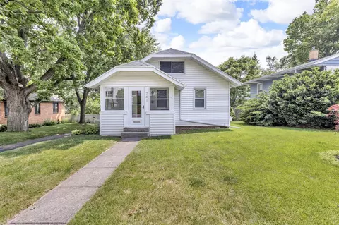 741 Lawrence, Jackson, MI 49203