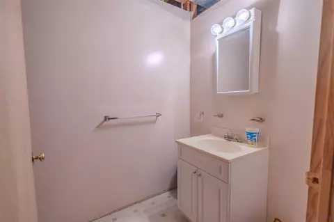 Bath - 7111 Gilbert, Pittsford, MI 49271 photo 4 of 4
