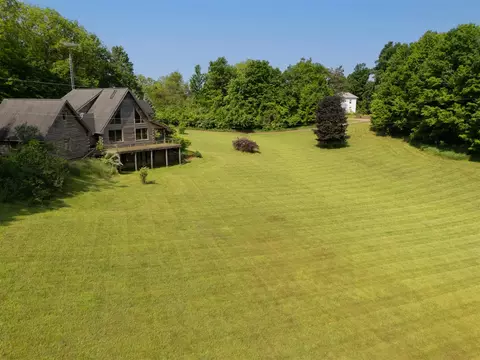 Exterior - 7111 Gilbert, Pittsford, MI 49271 photo 2 of 6