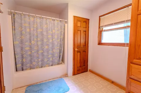 Bath - 7111 Gilbert, Pittsford, MI 49271 photo 3 of 4