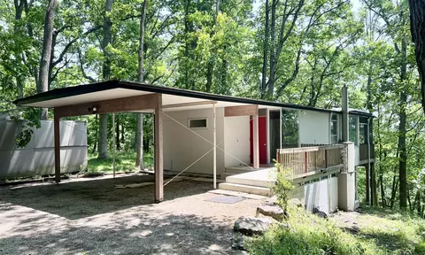 4075 N Delhi, Ann Arbor, MI 48103