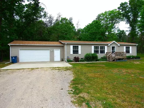 3461 S James, Baldwin, MI 49304