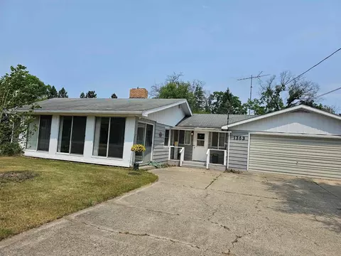 1363 Swain, White Cloud, MI 49349