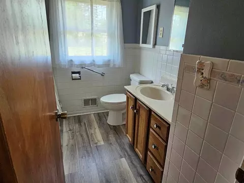 Bath - 1363 Swain, White Cloud, MI 49349 photo 1 of 1