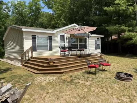 5814 N Trails End, Irons, MI 49644