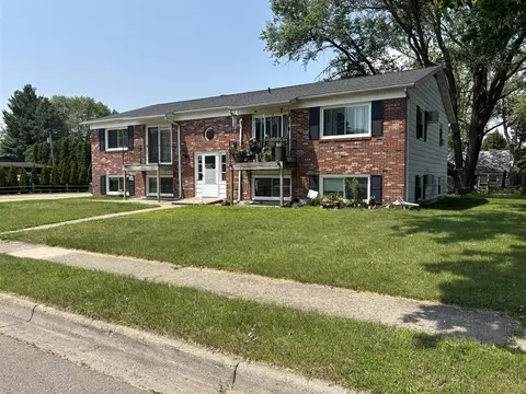215 Vinewood, Sturgis, MI 49091