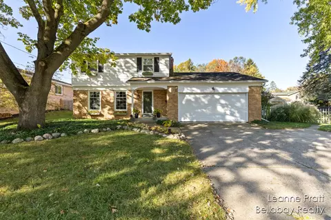 1212 N Hanover, Hastings, MI 49058