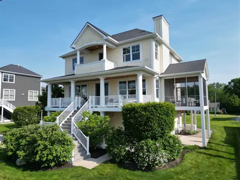 7250 Lake Vw, South Haven, MI 49090