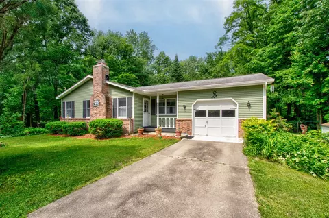 3926 Burkhart, Jackson, MI 49201 photo 3