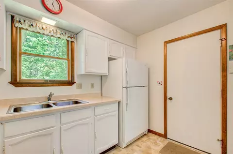 3926 Burkhart, Jackson, MI 49201 photo 10