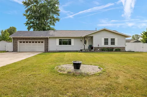 3689 Lo-al, Ravenna, MI 49451