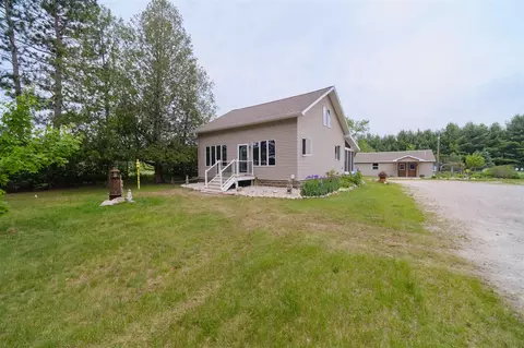 3750 River, Manistee, MI 49660