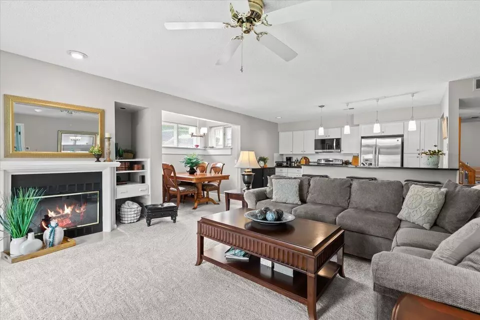 Living - 21112 Boulder, Northville, MI 48167 photo 2 of 3