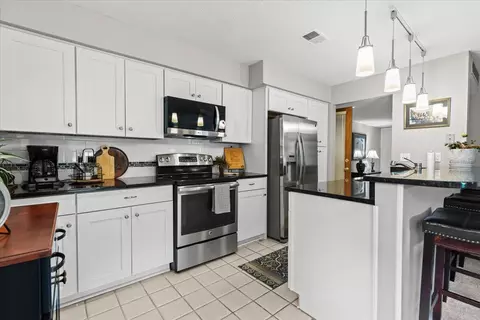 Kitchen - 21112 Boulder, Northville, MI 48167 photo 1 of 2