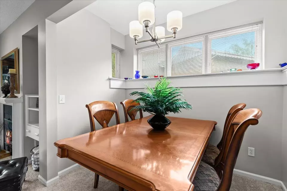 Dining - 21112 Boulder, Northville, MI 48167 photo 2 of 2