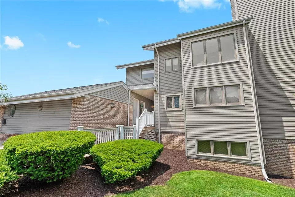 Exterior - 21112 Boulder, Northville, MI 48167 photo 2 of 9