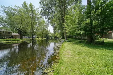 Exterior - 4787 Hooks Ml, Adrian, MI 49221 photo 9 of 21