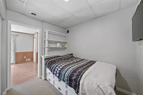 Bedroom - 4787 Hooks Ml, Adrian, MI 49221 photo 5 of 5