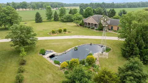 71306 Old 205, Edwardsburg, MI 49112