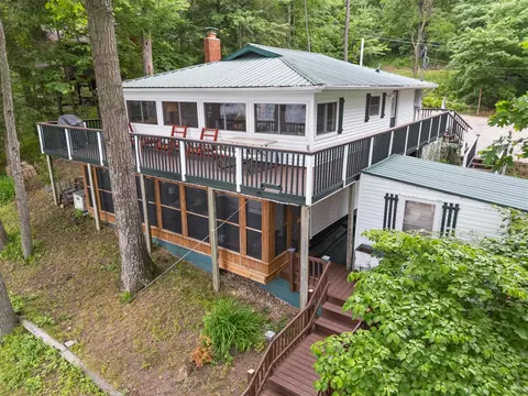 3184 N Lakeshore, Hillsdale, MI 49242