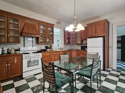 Kitchen - 520 W Capital, Bellevue, MI 49021 photo 1 of 2