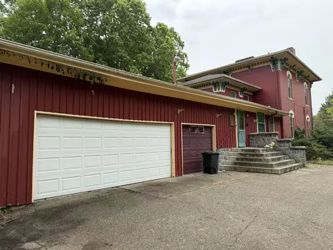 Exterior - 520 W Capital, Bellevue, MI 49021 photo 4 of 11