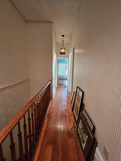 Entry Way - 520 W Capital, Bellevue, MI 49021 photo 2 of 2