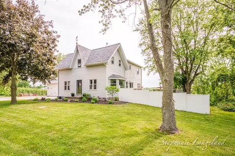 9746 Kenowa, Sparta, MI 49345