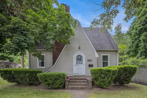 5147 N Riverview, Kalamazoo, MI 49004