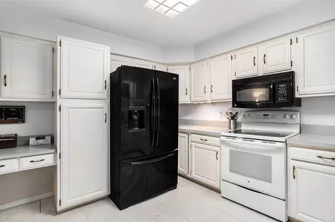 Kitchen - 6958 Paddock, Jackson, MI 49201 photo 1 of 3