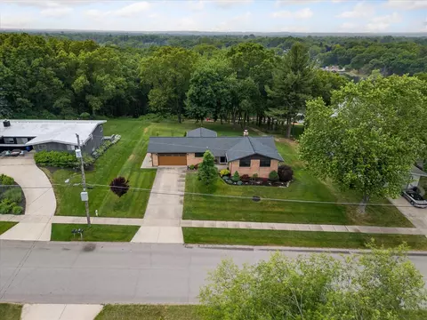 3801 Keeweenaw, Grand Rapids, MI 49525