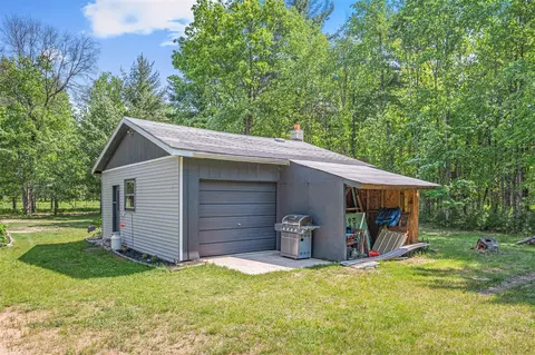 283 W 16th St, Baldwin, MI 49304 photo 24