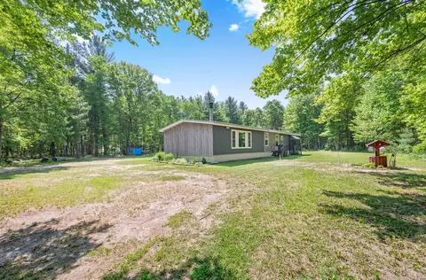 283 W 16th St, Baldwin, MI 49304 photo 25
