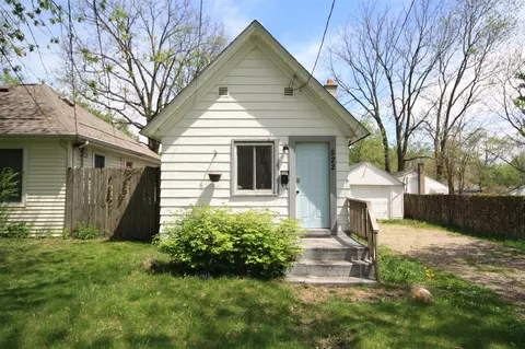 522 Gayle, Kalamazoo, MI 49048